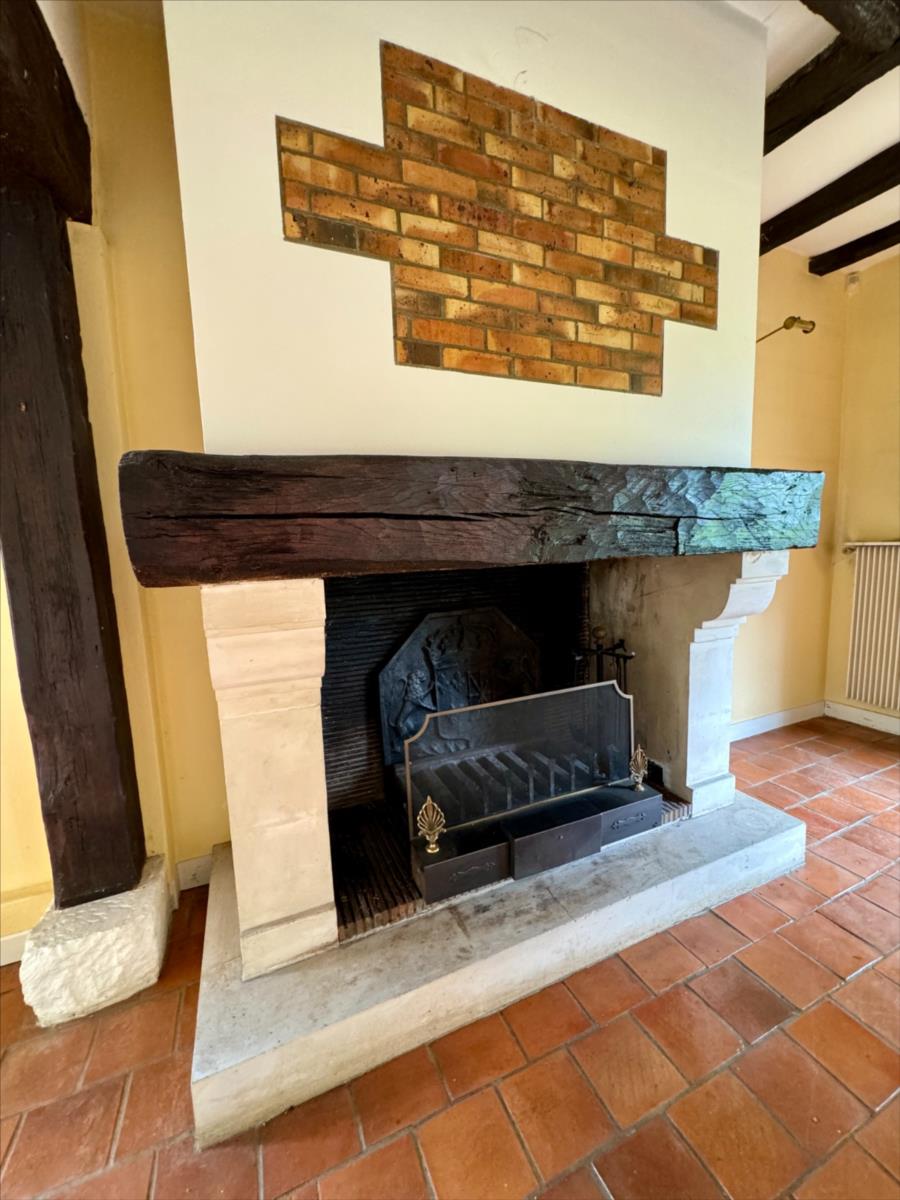 Maison - 9 pièces - 250 m²