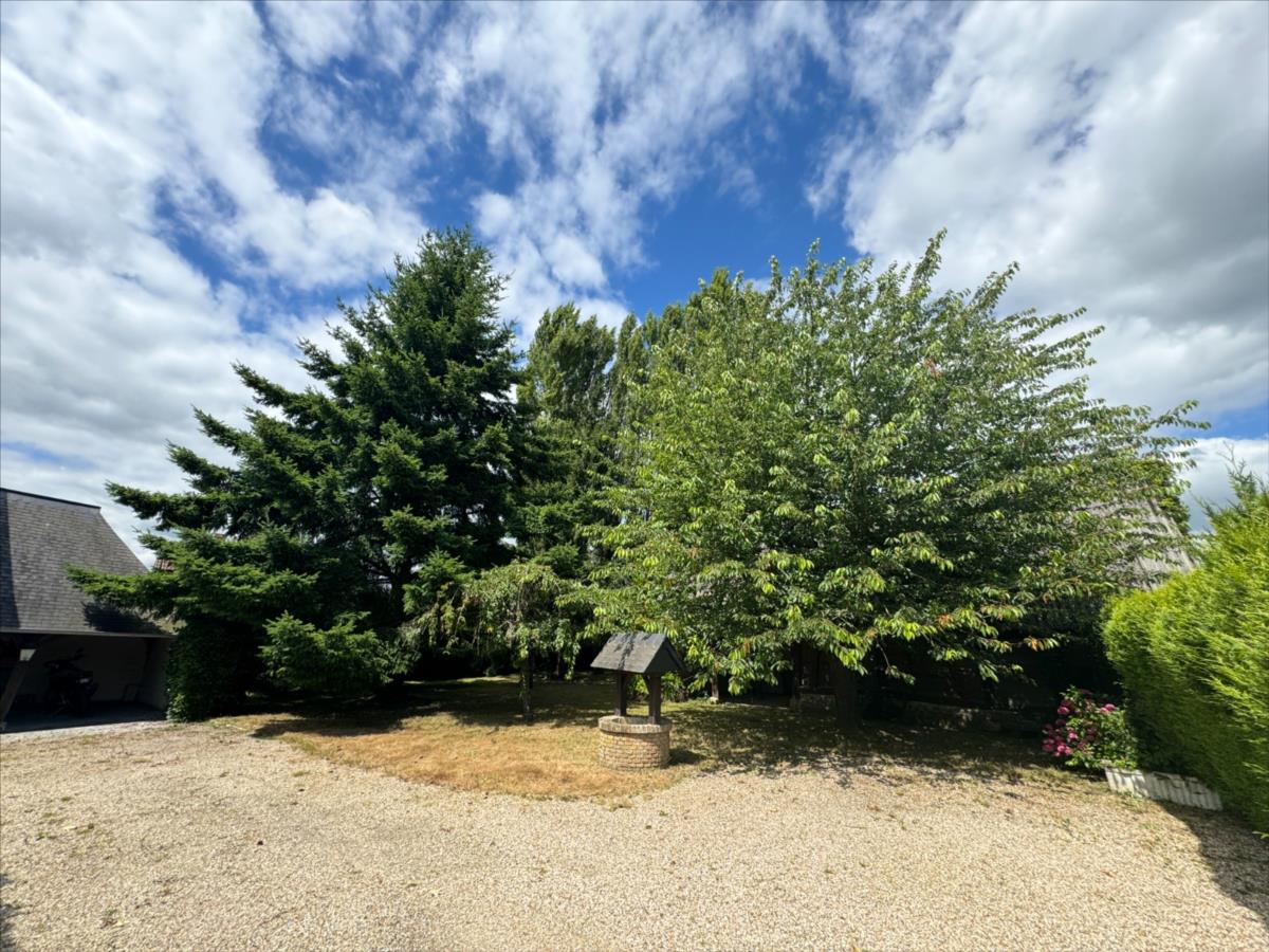 Maison - 9 pièces - 250 m²