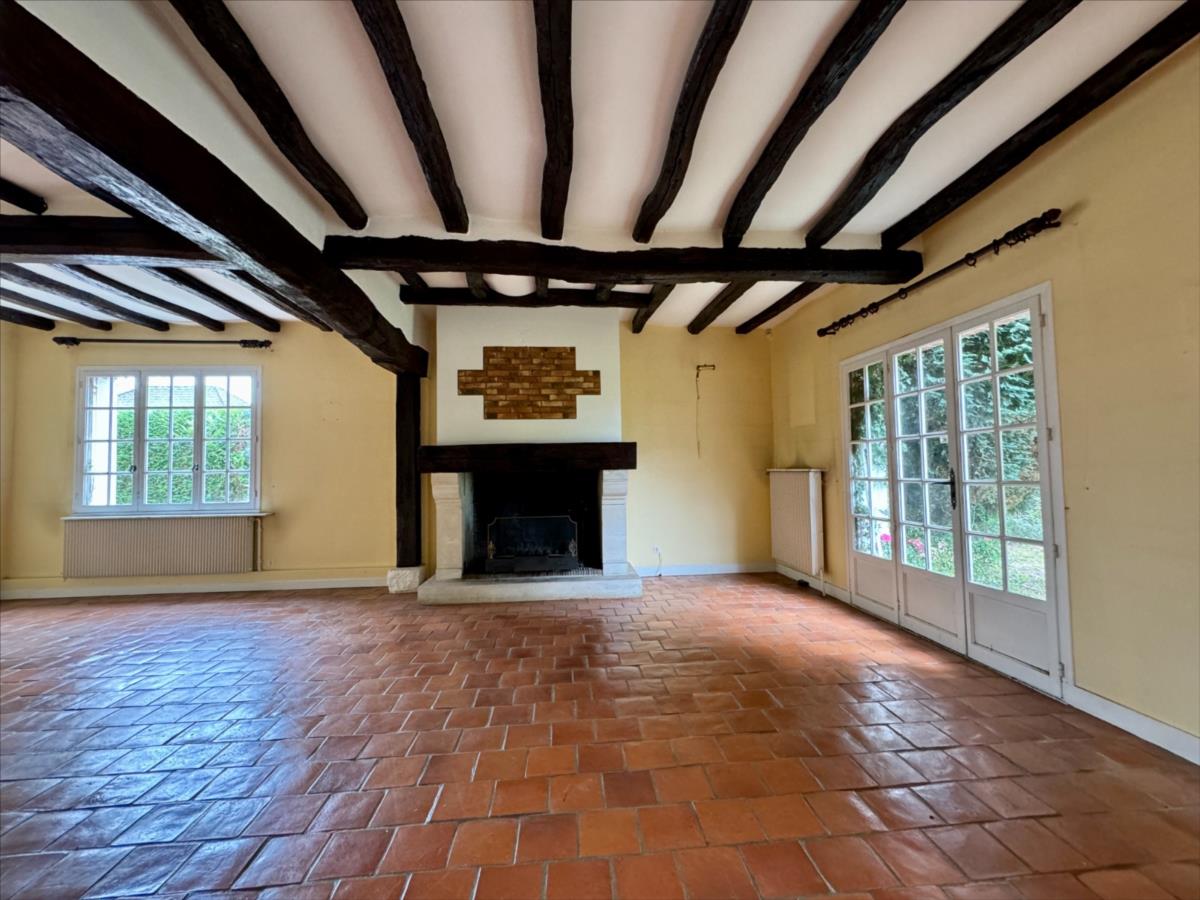 Maison - 9 pièces - 250 m²