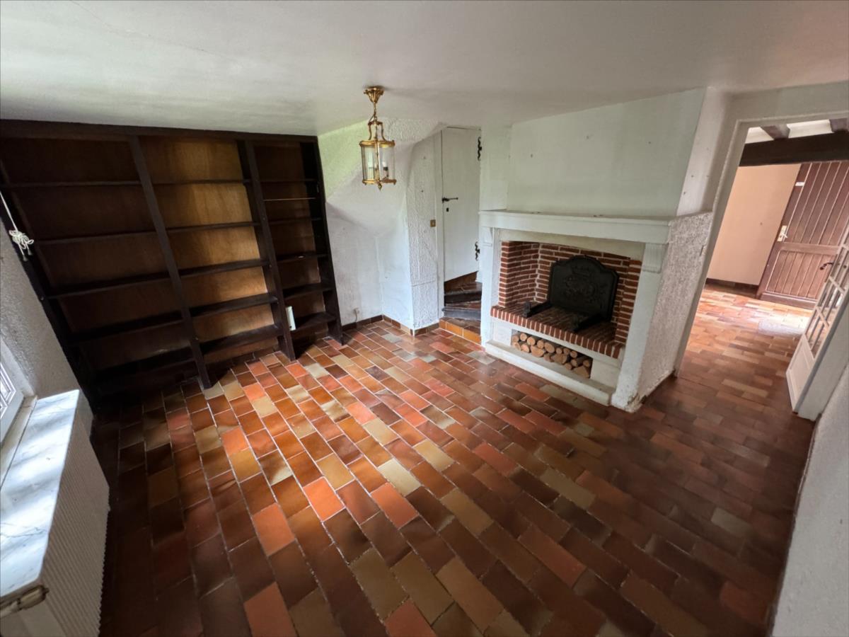 Maison - 9 pièces - 250 m²
