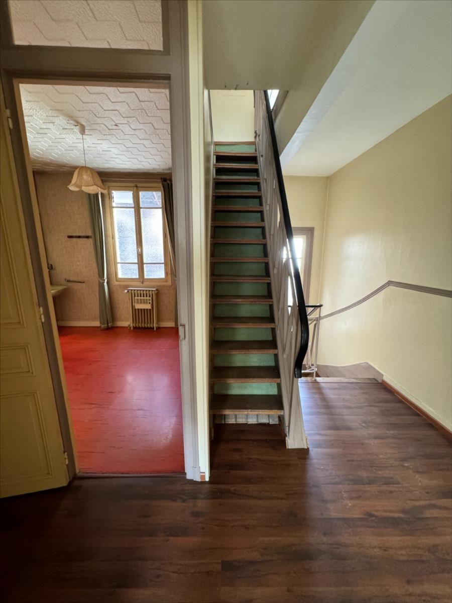 Maison - 7 pièces - 200 m²