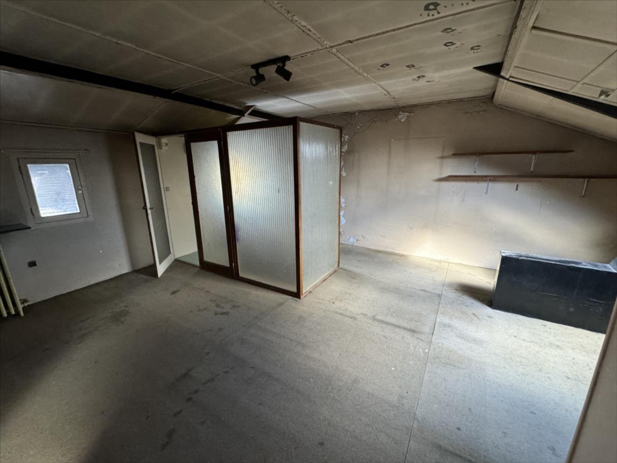 Maison - 7 pièces - 200 m²