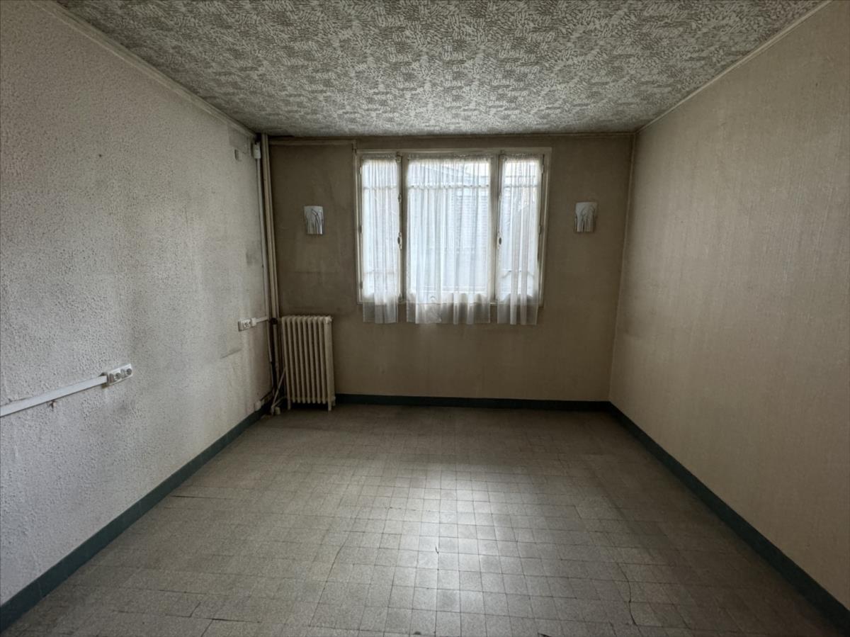 Maison - 7 pièces - 200 m²