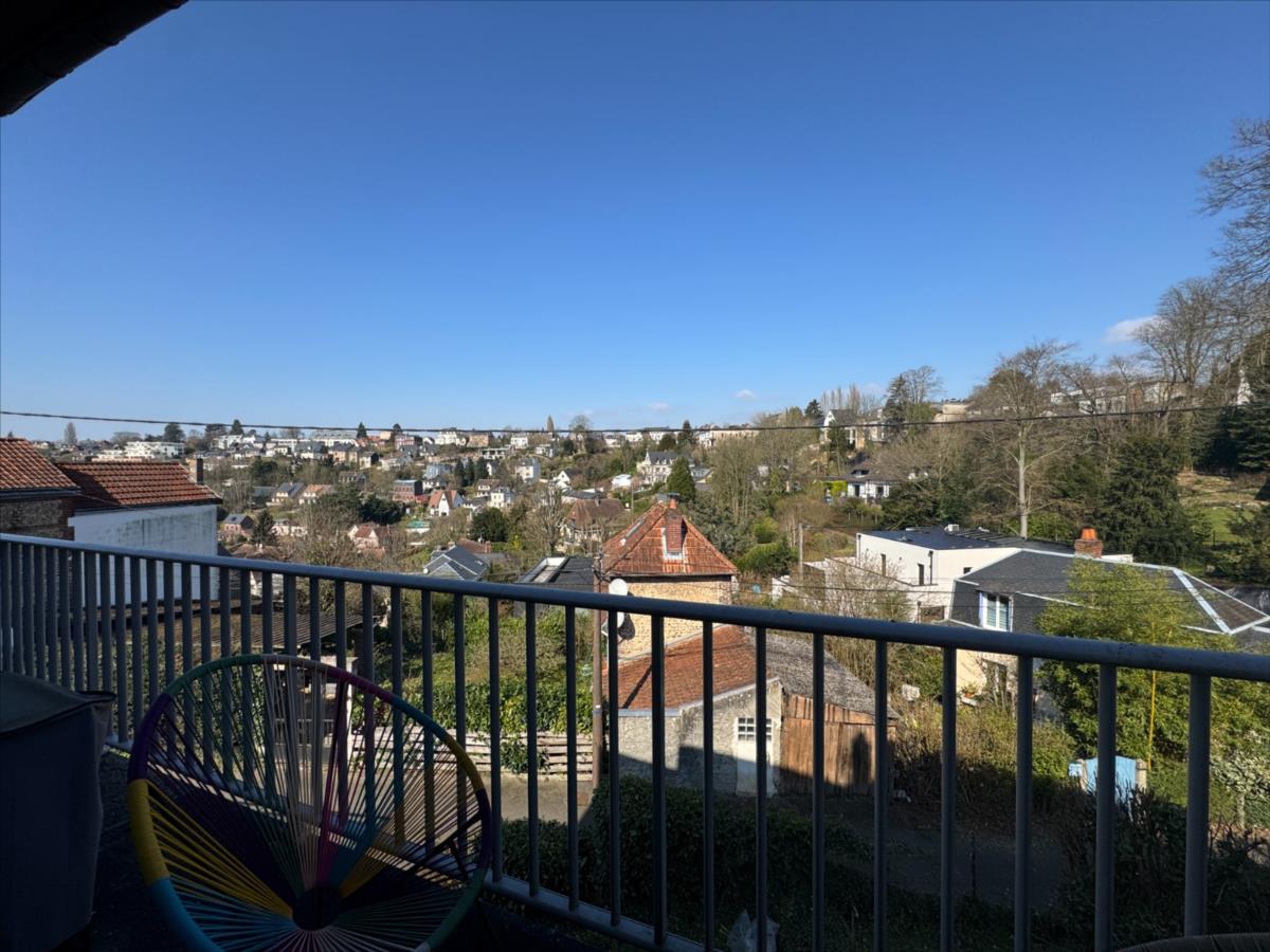 Maison - 7 pièces - 177 m²