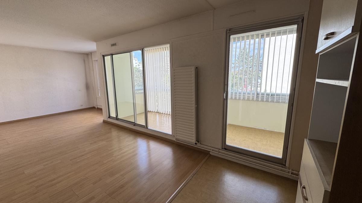 Appartement - 4 pièces - 84.21 m²