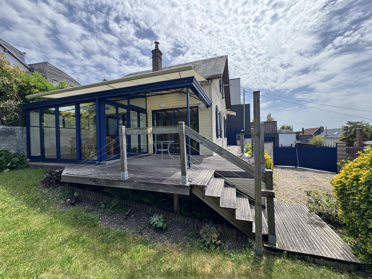 Maison - 6 pièces - 81.51 m²