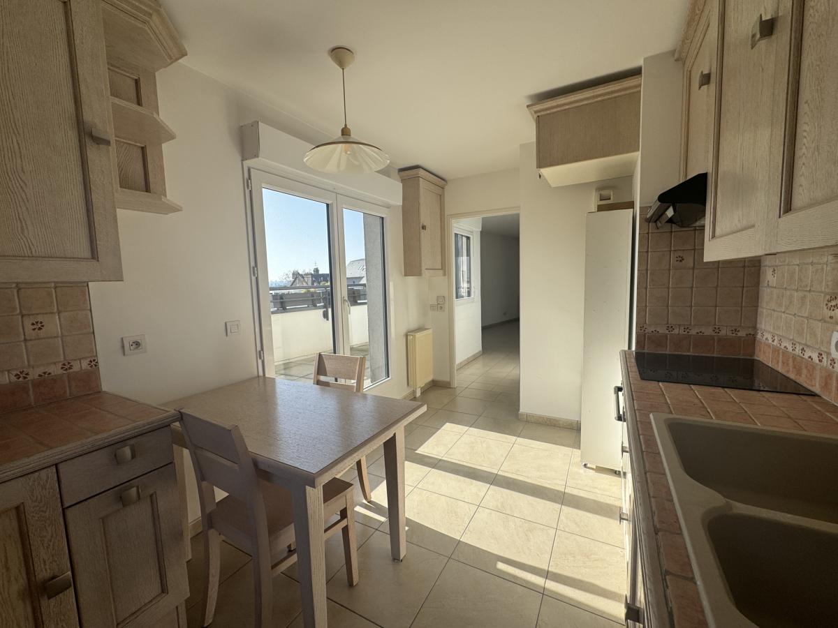 Appartement - 5 pièces - 109 m²