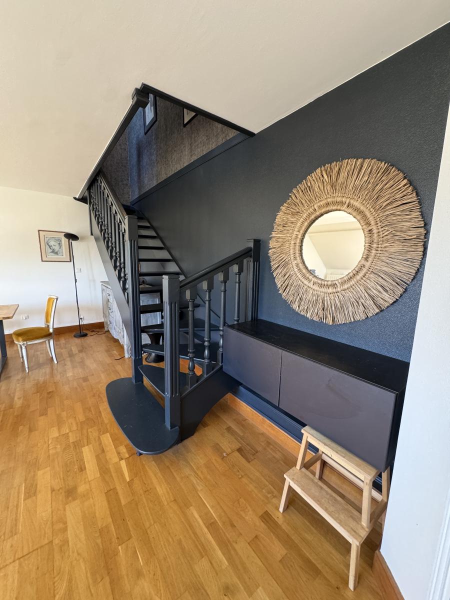 Appartement - 5 pièces - 109.98 m²