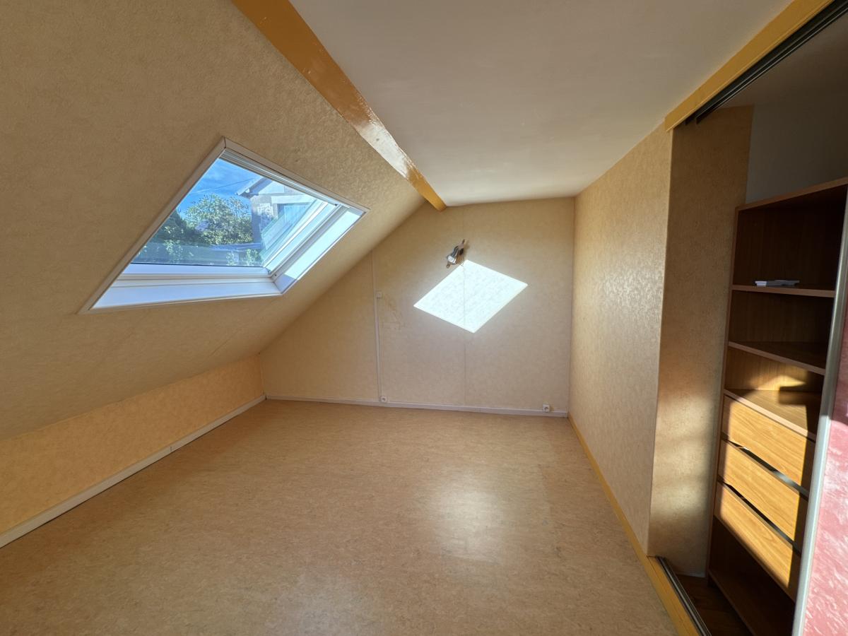 Maison - 6 pièces - 81.51 m²