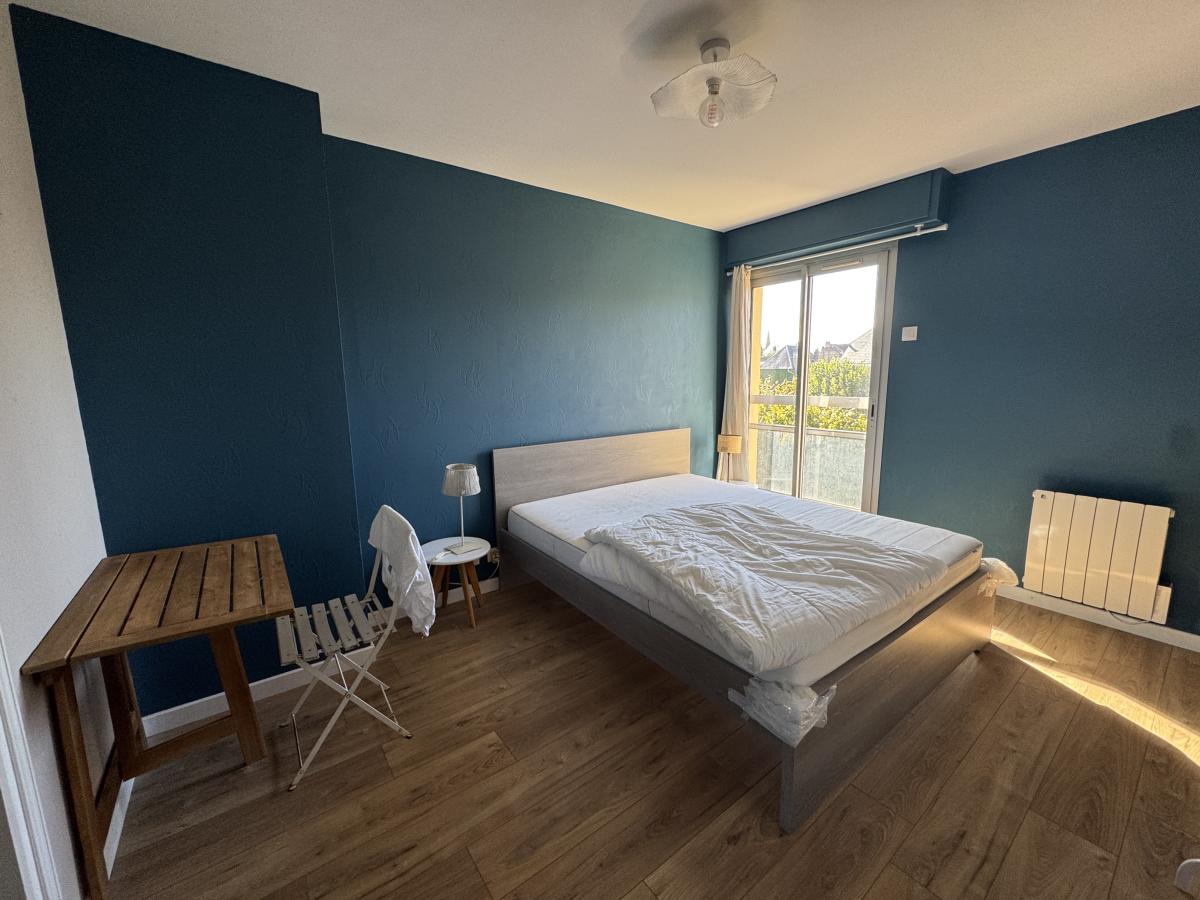 Appartement - 5 pièces - 109.98 m²