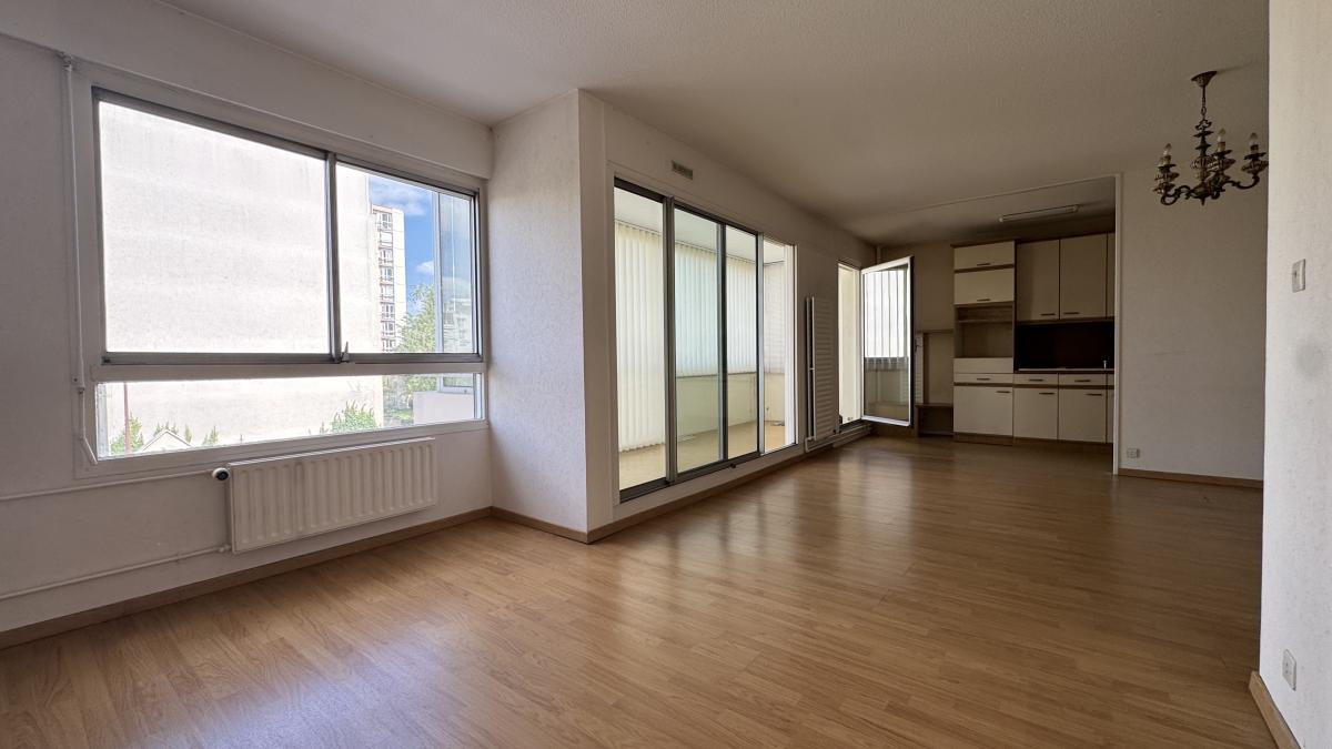 Appartement - 4 pièces - 84.21 m²